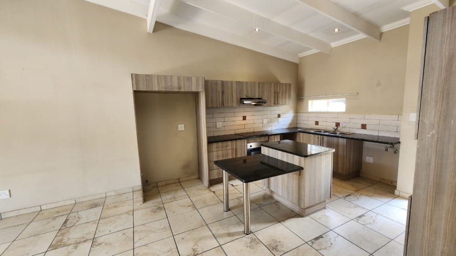 To Let 3 Bedroom Property for Rent in Waterval East North West